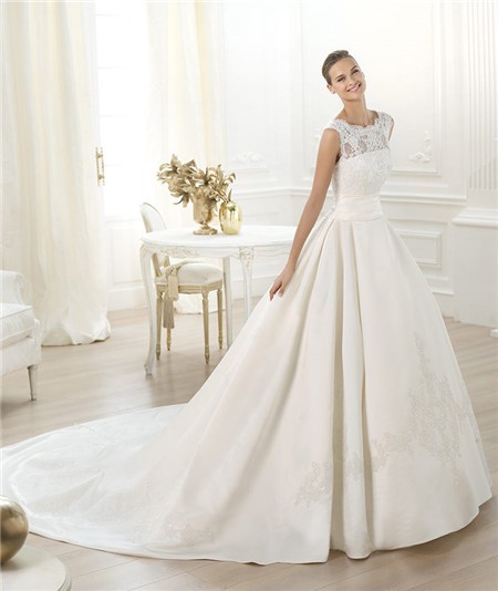 Modest Princess Ball Gown Bateau Neckline Lace Satin Wedding Dress With Long Train